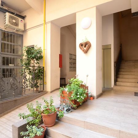 Your Place Apartman Budapest Bagian luar foto